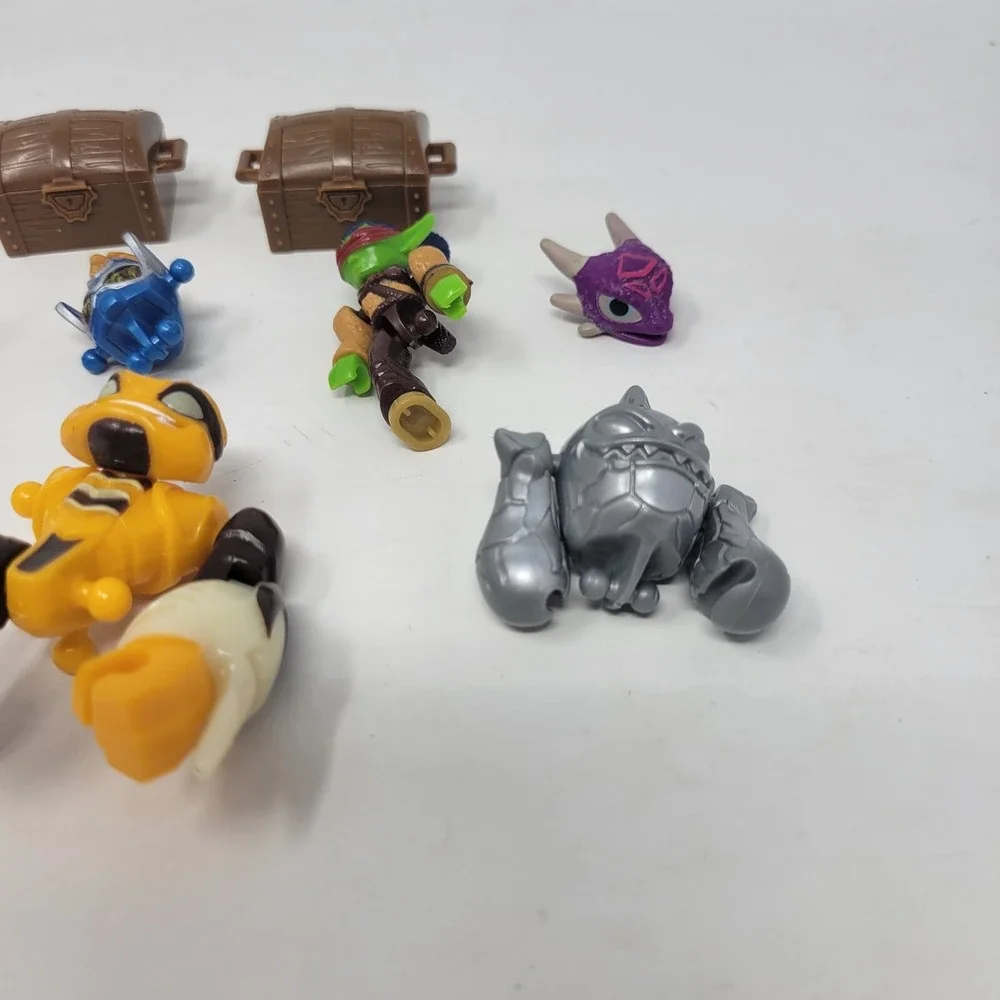 Skylanders‎ Mega Bloks Lot Of Parts Trigger Happy, Eruptor, Flameslinger, Cynder